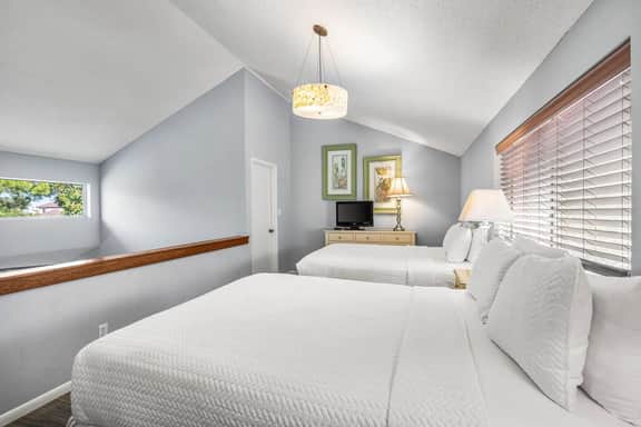 3BR Beach Cottage • Pools, Games & Resort Access